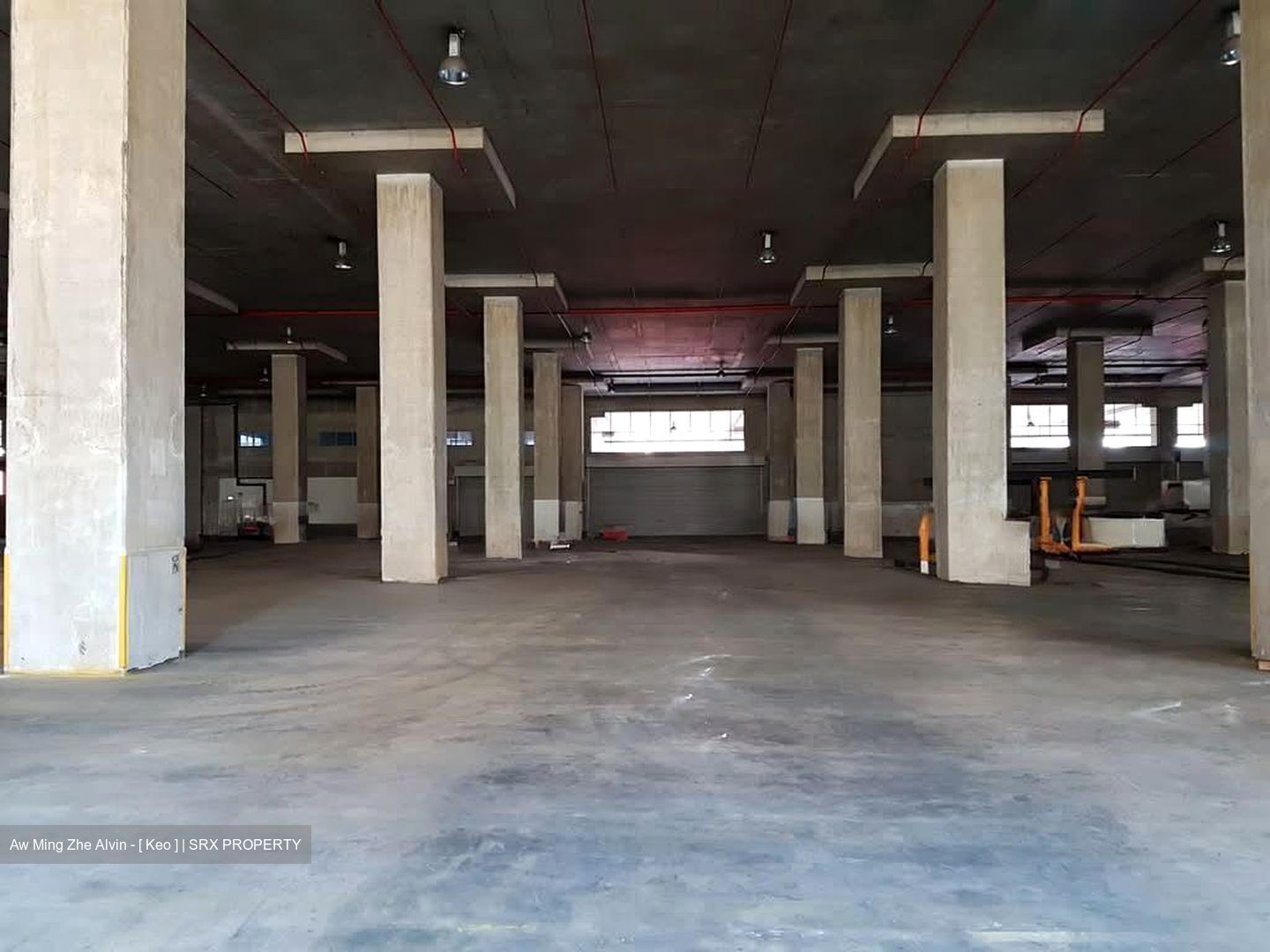 Jurong Industrial Services Centre (D22), Warehouse #566903621